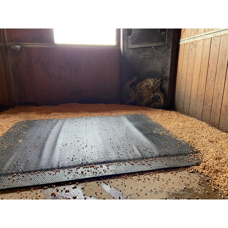 Matelas Caoutchouc Confort  30 MM pour Sol de Box, BUBBLE KING MATELAS SEUL