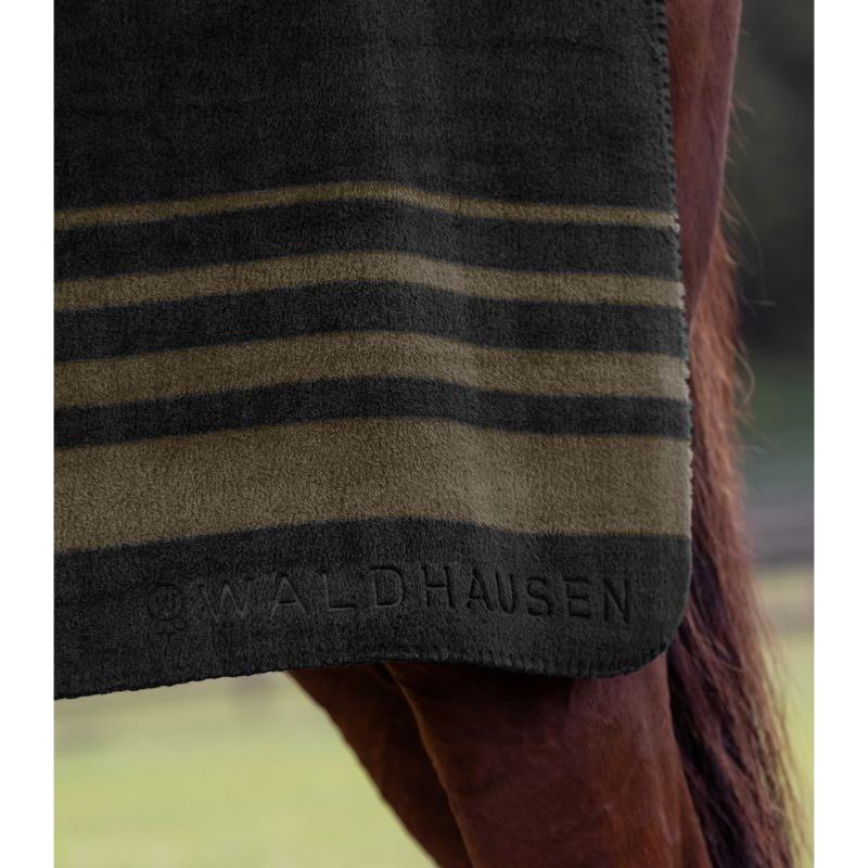 WALDHAUSEN -  Couverture carrée en polaire épaisse SÖLDEN