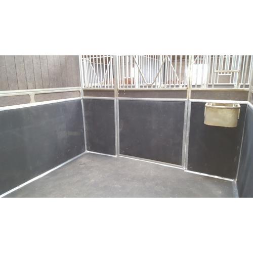 Paroi amortissante box, salle de Poulinage capitonnage 40 MM CENTAURE, au M2 120 CM 100 CM