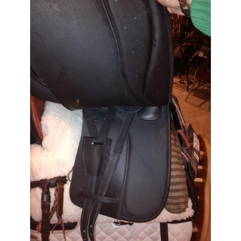 ZALDI - Selle de Dressage très creuse ROYAL DOMA sur mesure 16.5  pouces NOIR UNIQUEMENT NOIR