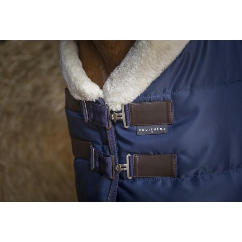 Couverture d'Ecurie Col Fourrure TEDDY Matelassée 200G, EQUITHEME 125 cm/5'9/175 cm MARINE/ECRU